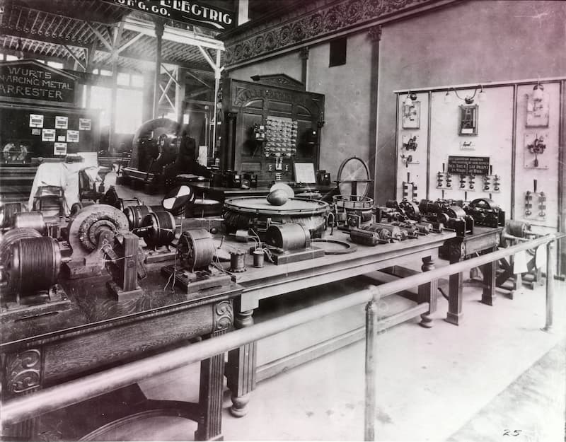1893'te Chicago'daki Dünya Kolomb Sergisi Tesla'nın Çalışmaları