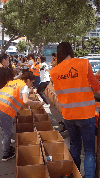  Ramadan aid boxes for the Foundation for Children with Leukemia (LÖSEV) 