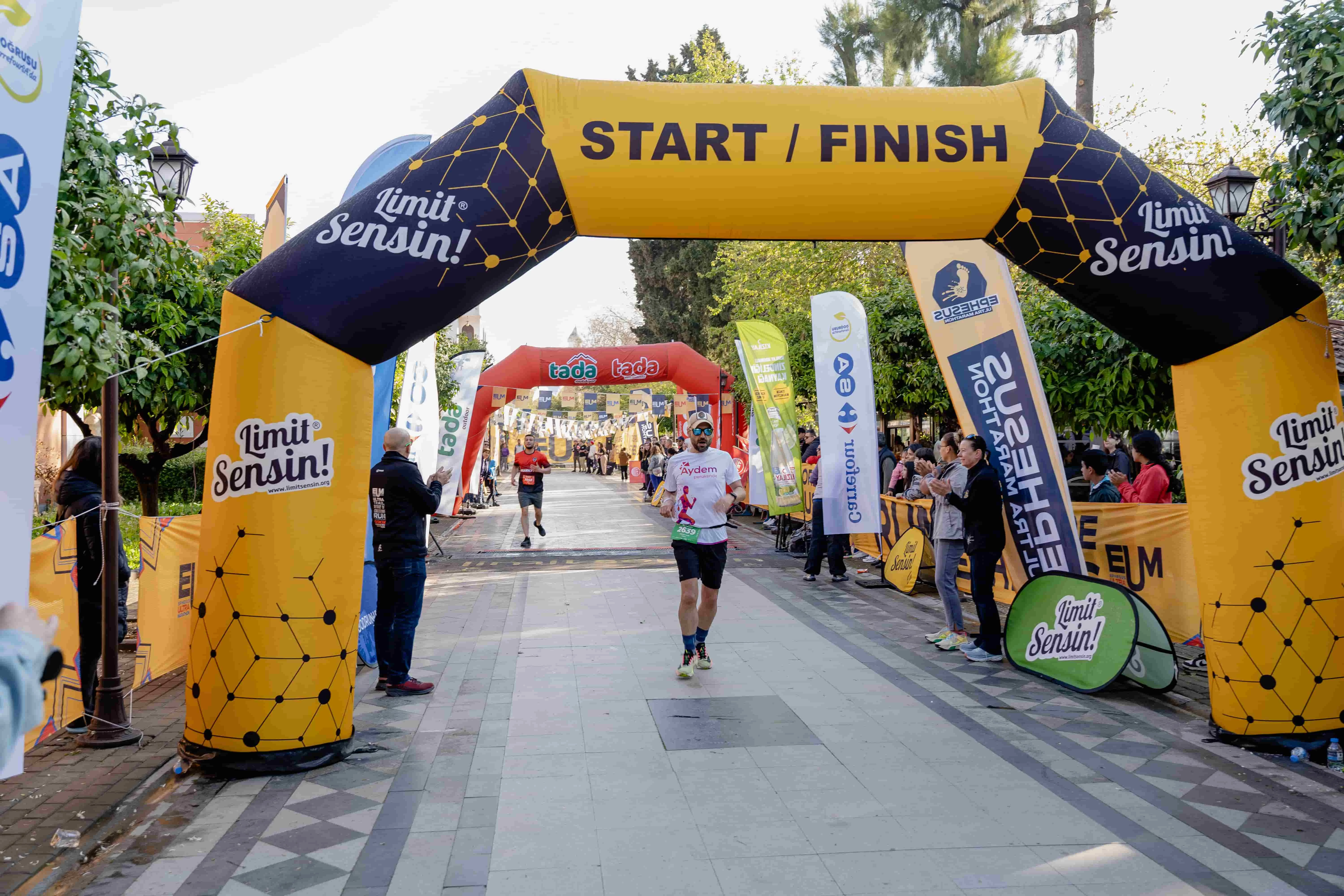  Efes Ultra Maratonunda İyilik Peşinde Koştuk 